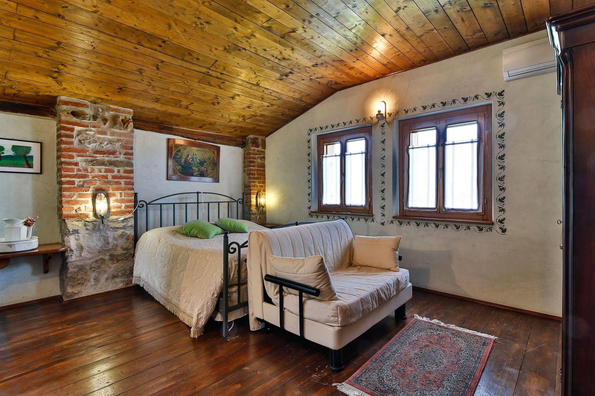 Agriturismo Borg Da Ocjs Medea エクステリア 写真